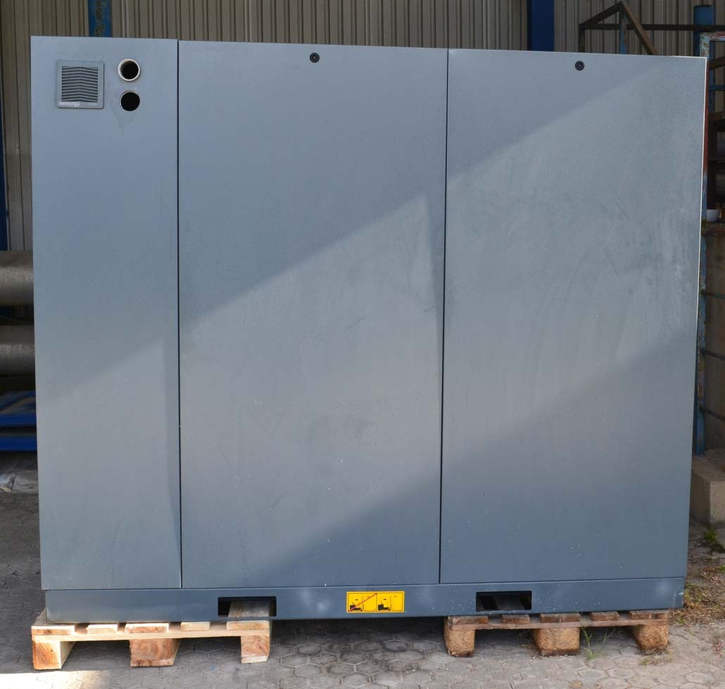 圖為 已使用的 ATLAS COPCO GA90 待售