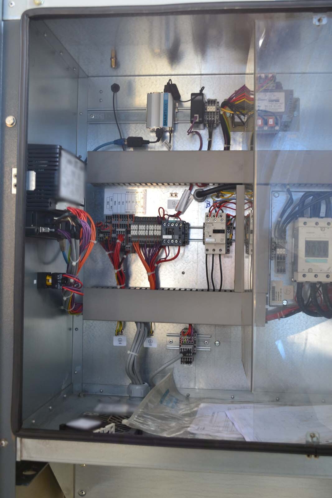 圖為 已使用的 ATLAS COPCO GA90 待售