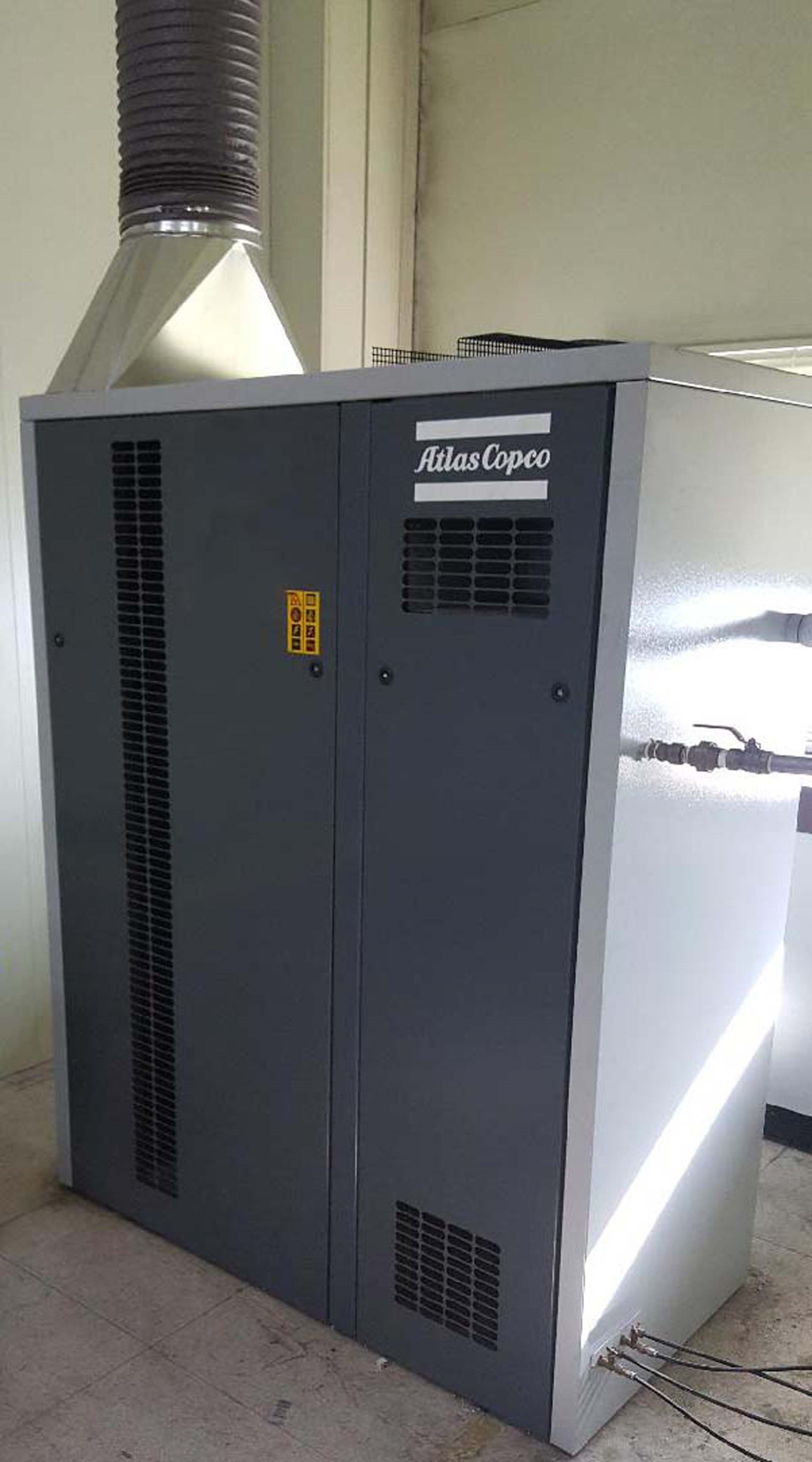 圖為 已使用的 ATLAS COPCO SF15 待售