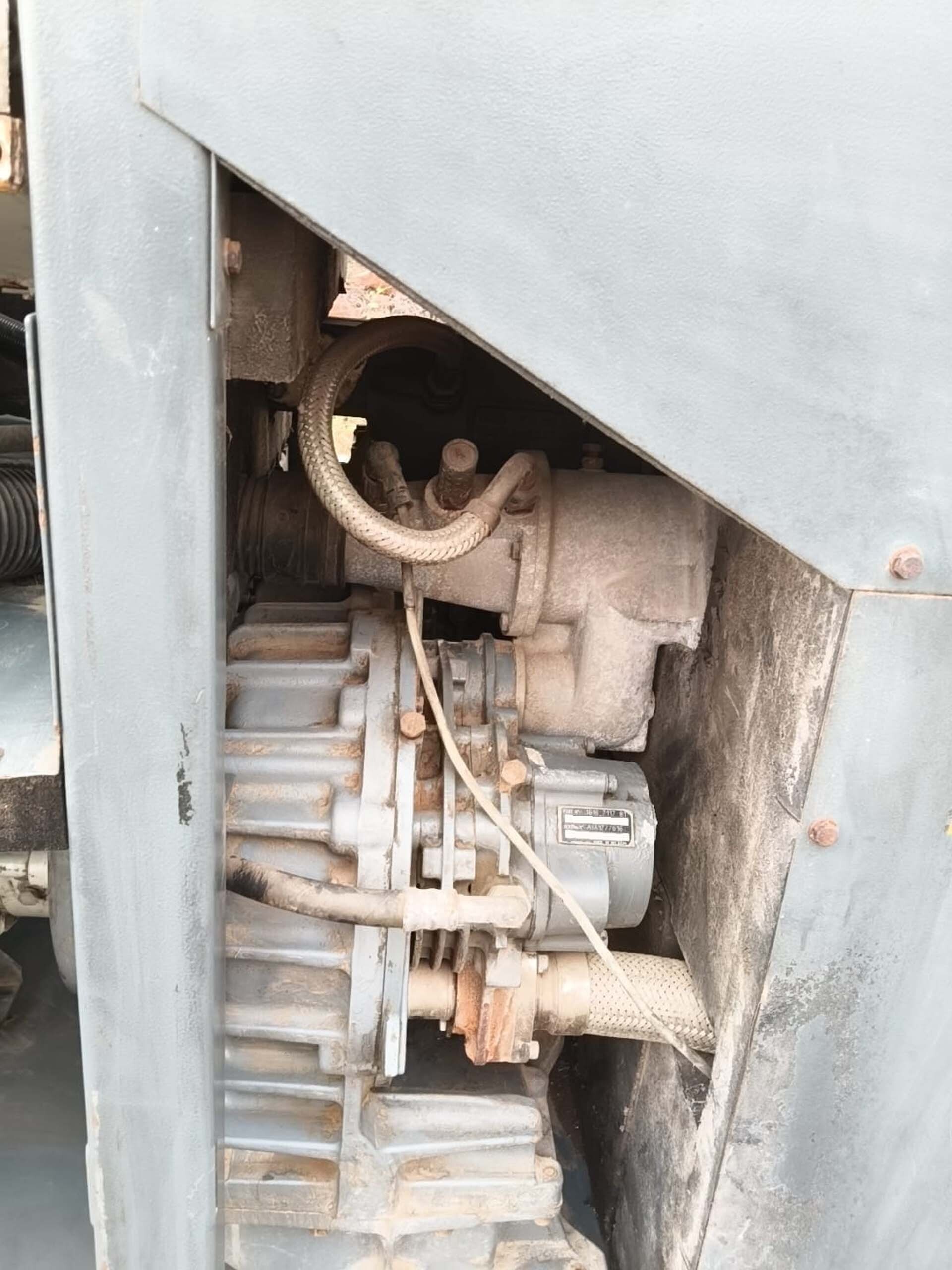 圖為 已使用的 ATLAS COPCO ZT22 VSD 待售