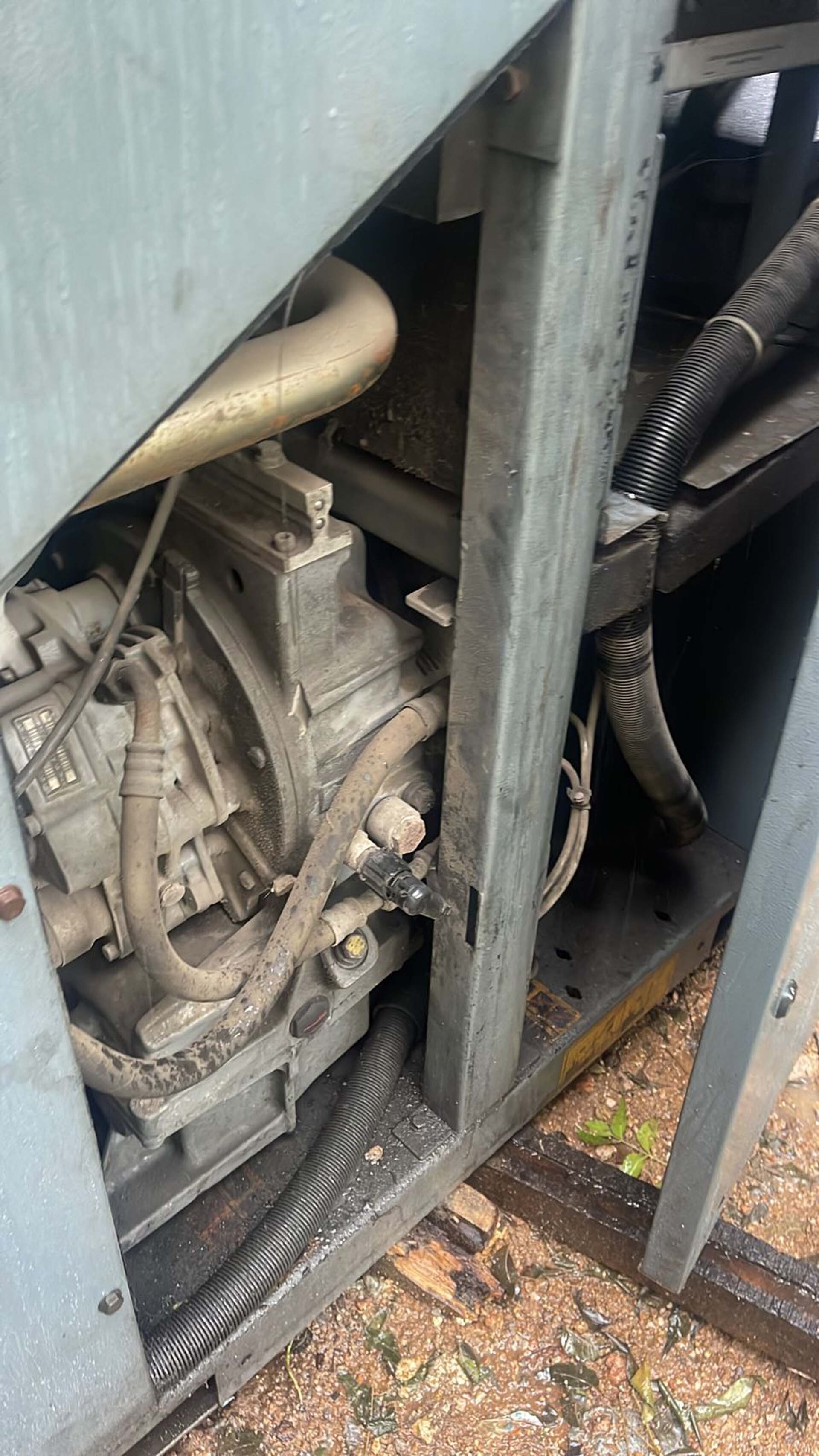 圖為 已使用的 ATLAS COPCO ZT22 VSD 待售