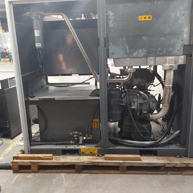 사진 사용됨 ATLAS COPCO ZT37VSD 판매용