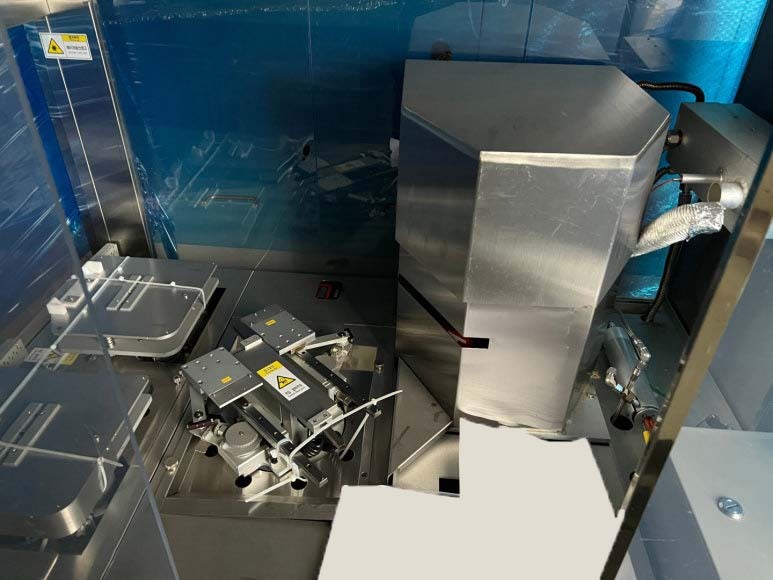 Photo Used AXCELIS / FUSION 200 ACU For Sale