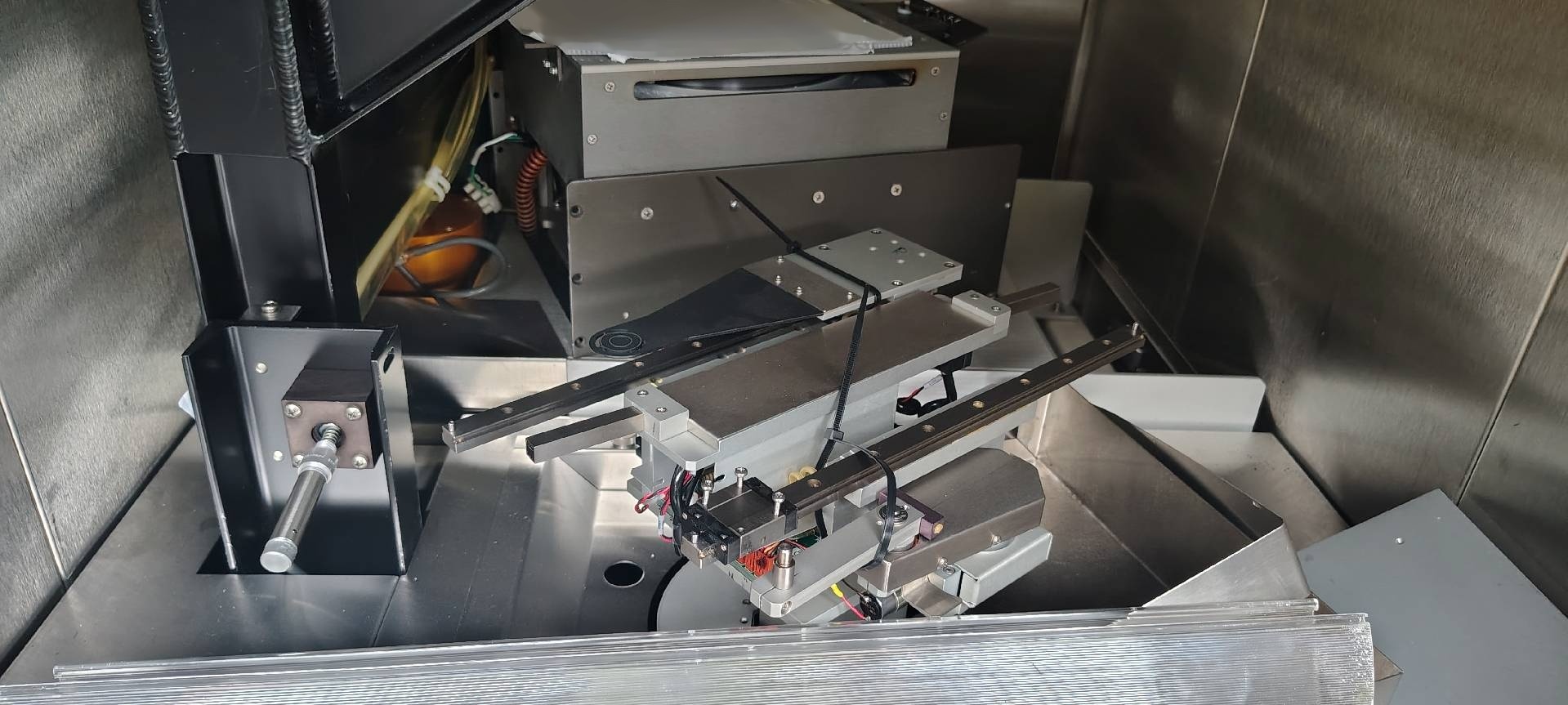 圖為 已使用的 AXCELIS / FUSION M 200 PCU 待售
