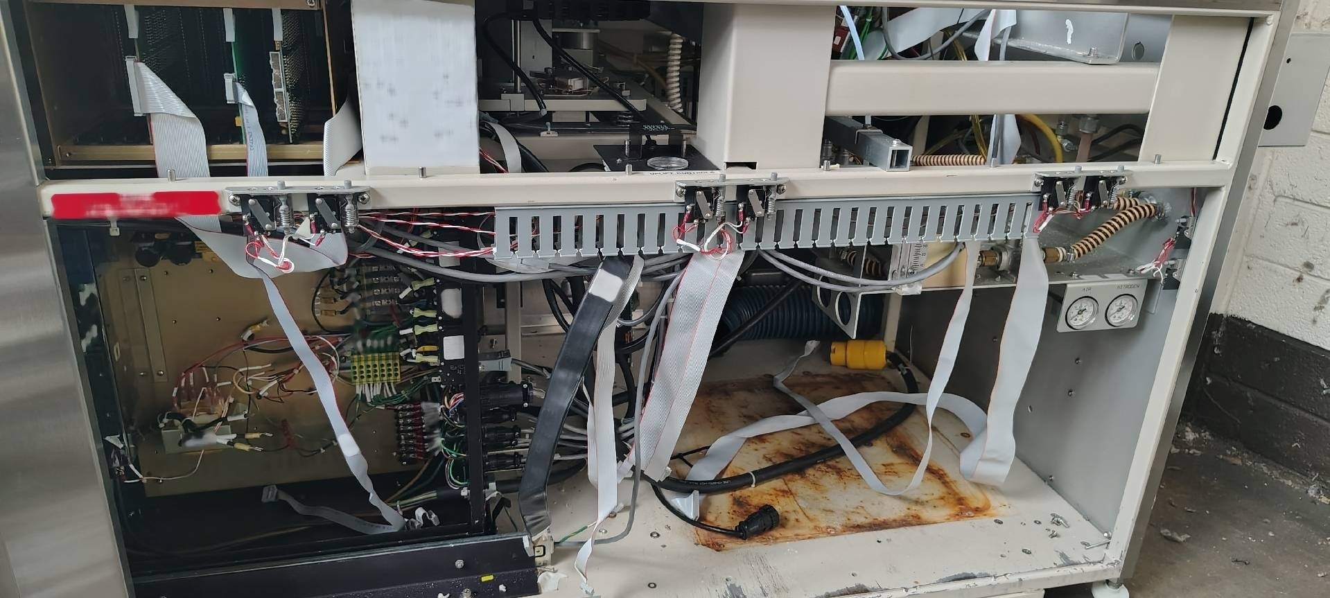 圖為 已使用的 AXCELIS / FUSION M 200 PCU 待售