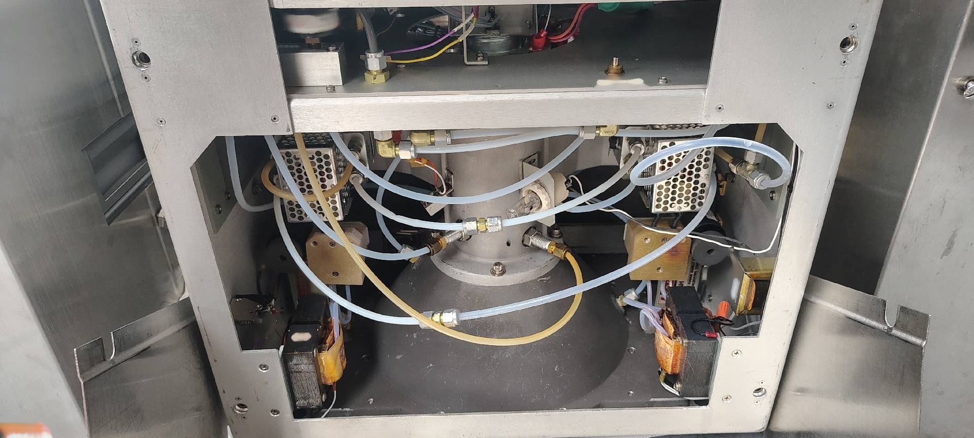 圖為 已使用的 AXCELIS / FUSION M 200 PCU 待售