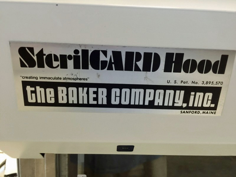 사진 사용됨 BAKER SterilGARD SG 400 판매용