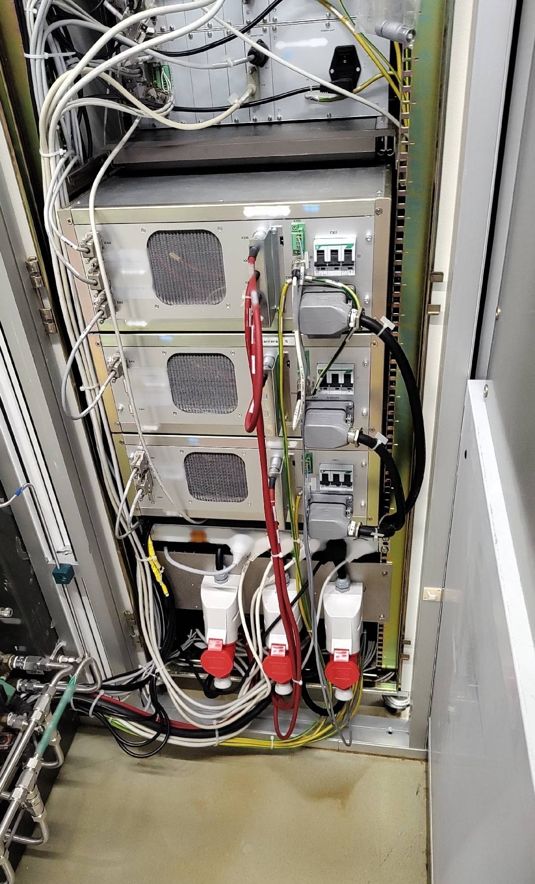 圖為 已使用的 BALZERS BAK 550 待售