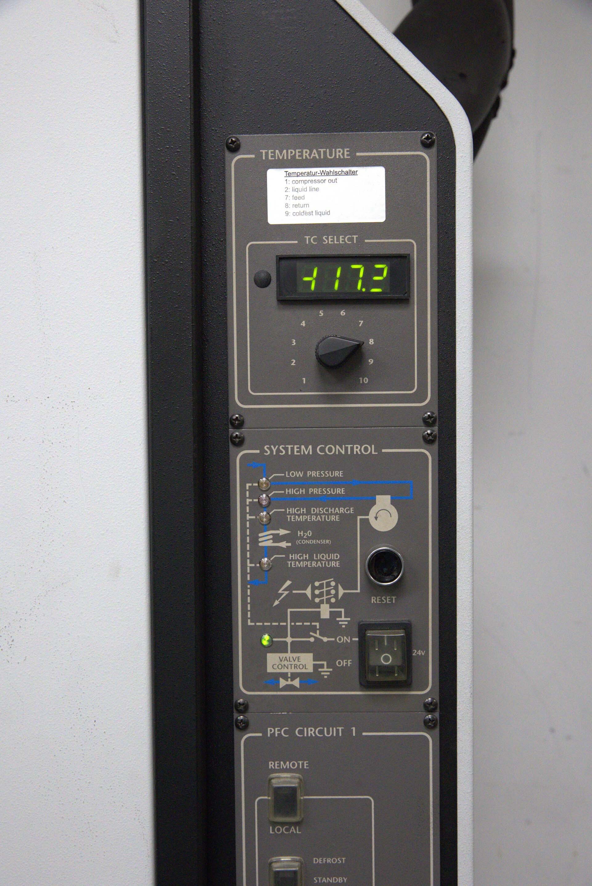 Photo Used BALZERS LLS 801 For Sale