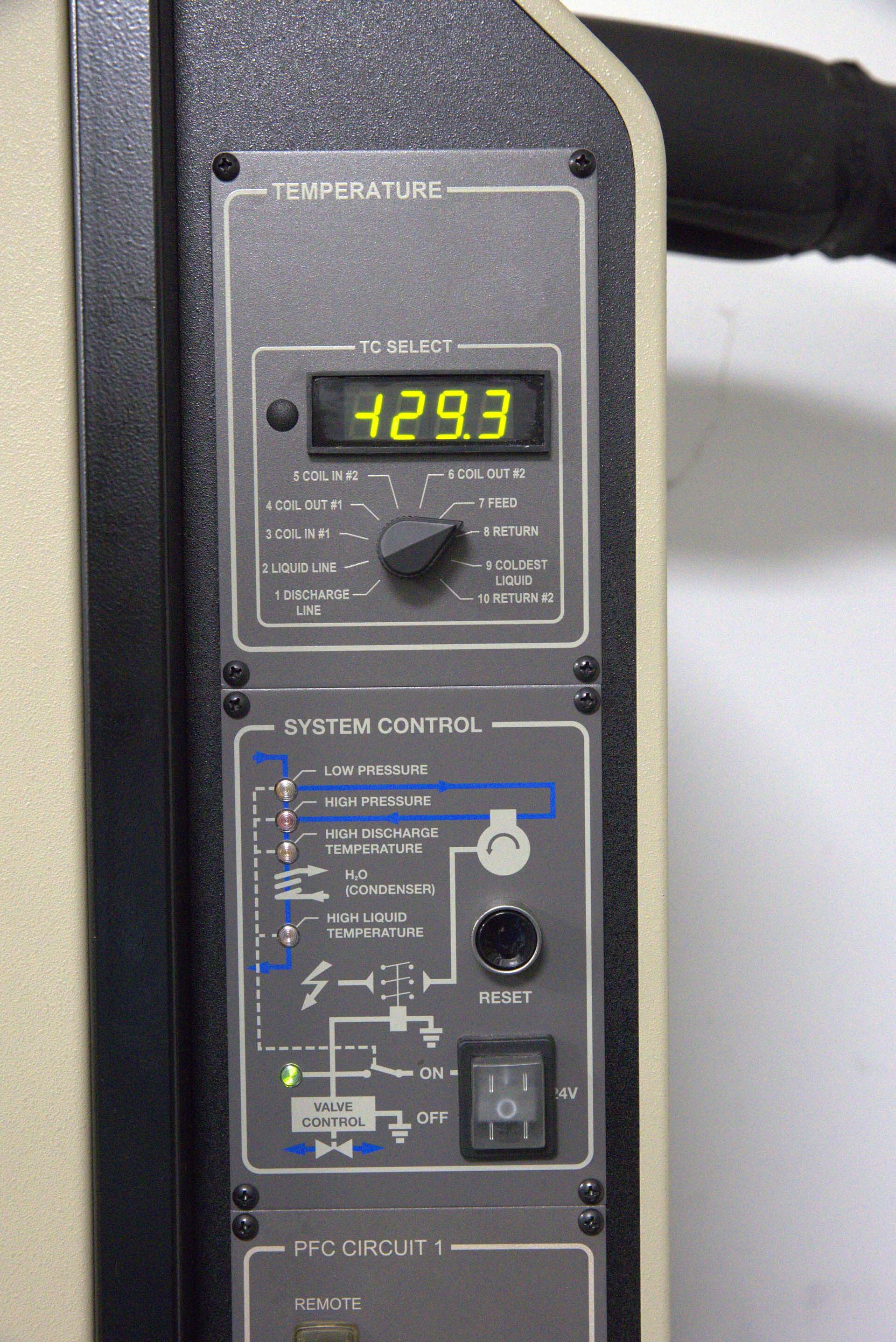 Photo Used BALZERS LLS 801 For Sale
