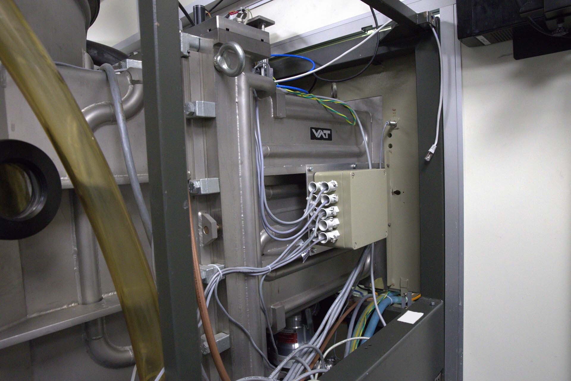 Photo Used BALZERS LLS 801 For Sale