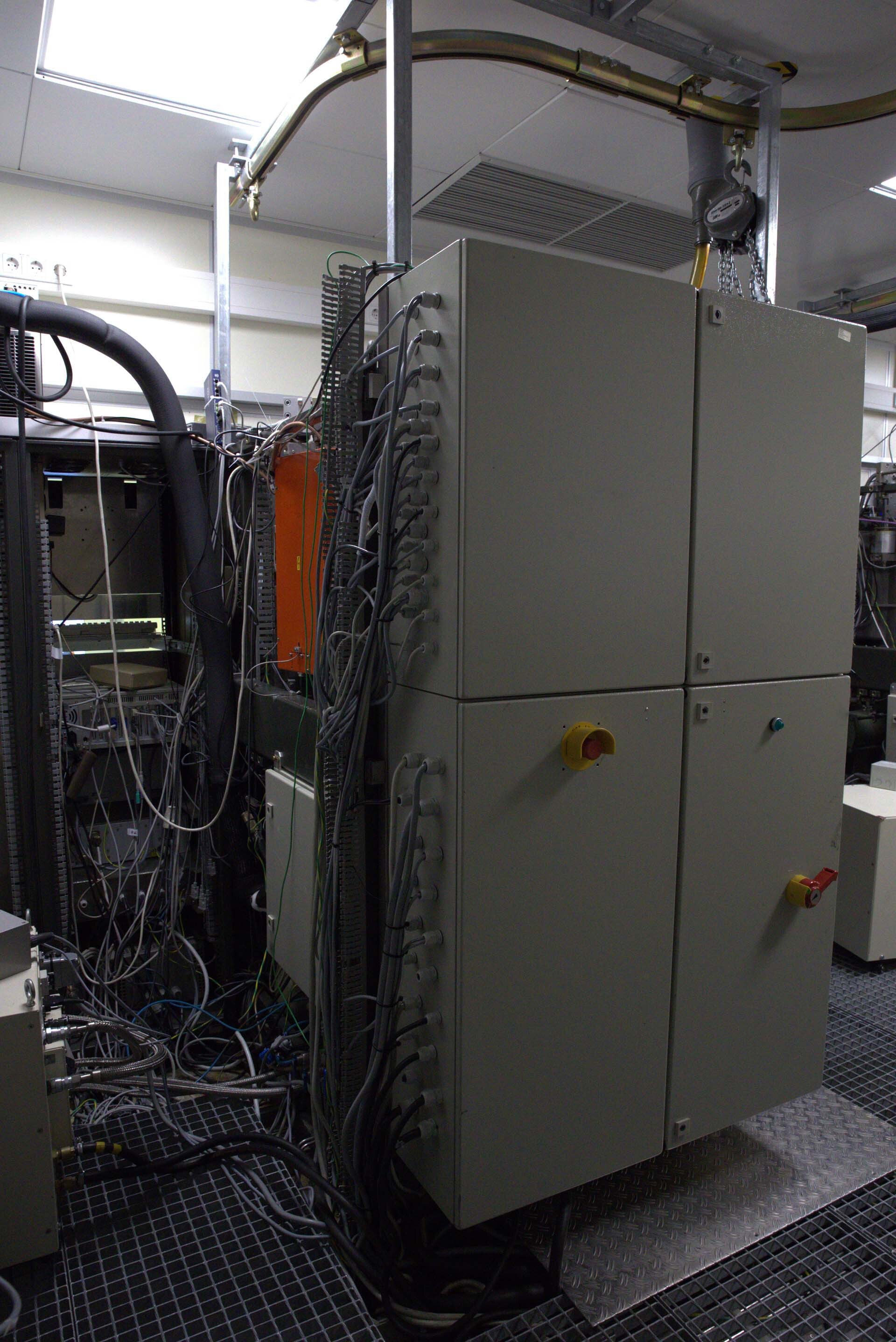 Photo Used BALZERS LLS 801 For Sale