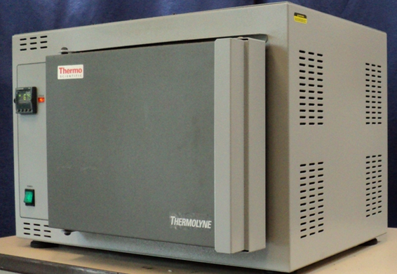 フォト（写真） 使用される BARNSTEAD / LABLINE / THERMO FISHER SCIENTIFIC Thermolyne F62735 販売のために