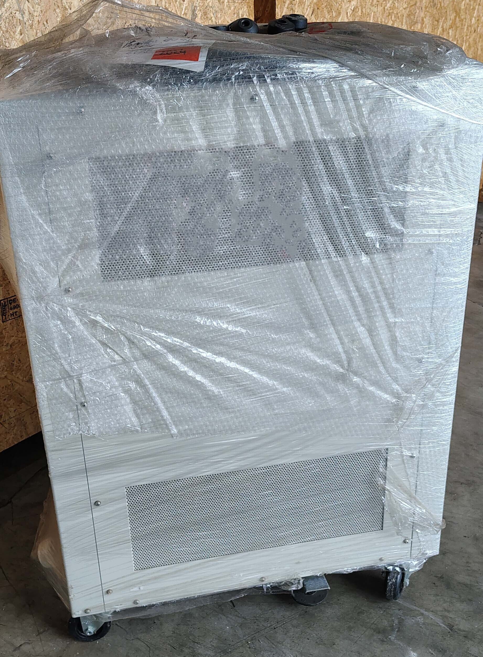 Photo Utilisé BASLER ELECTRIC 9325500100 À vendre