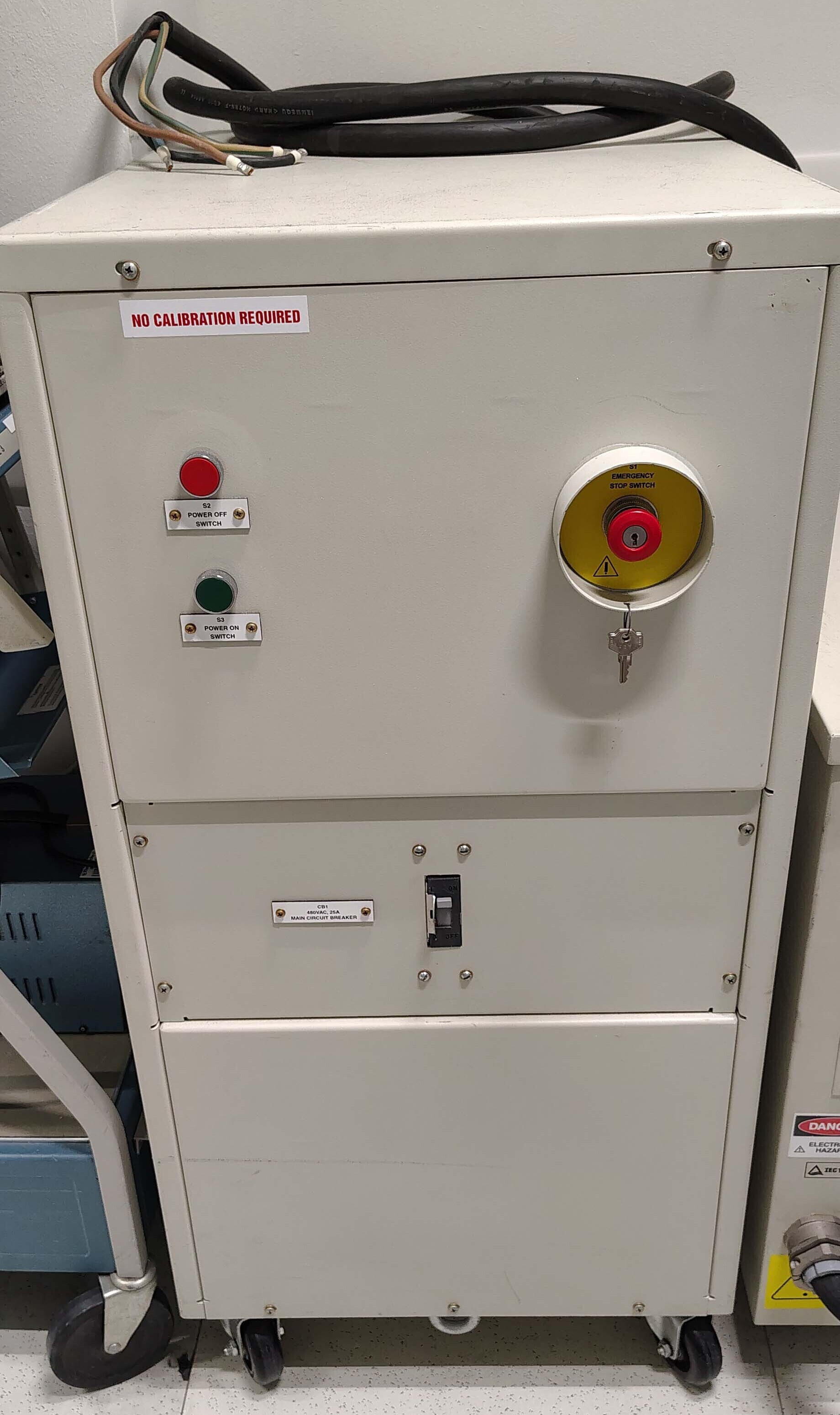 Photo Utilisé BASLER ELECTRIC 9325500100 À vendre