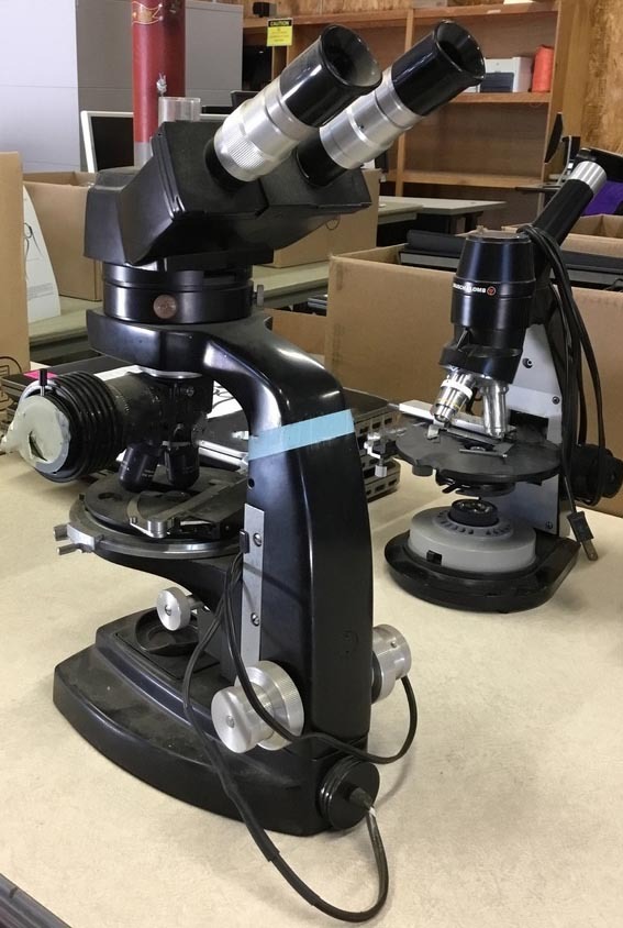 图为 已使用的 BAUSCH & LOMB Lot of (3) Microscopes 待售