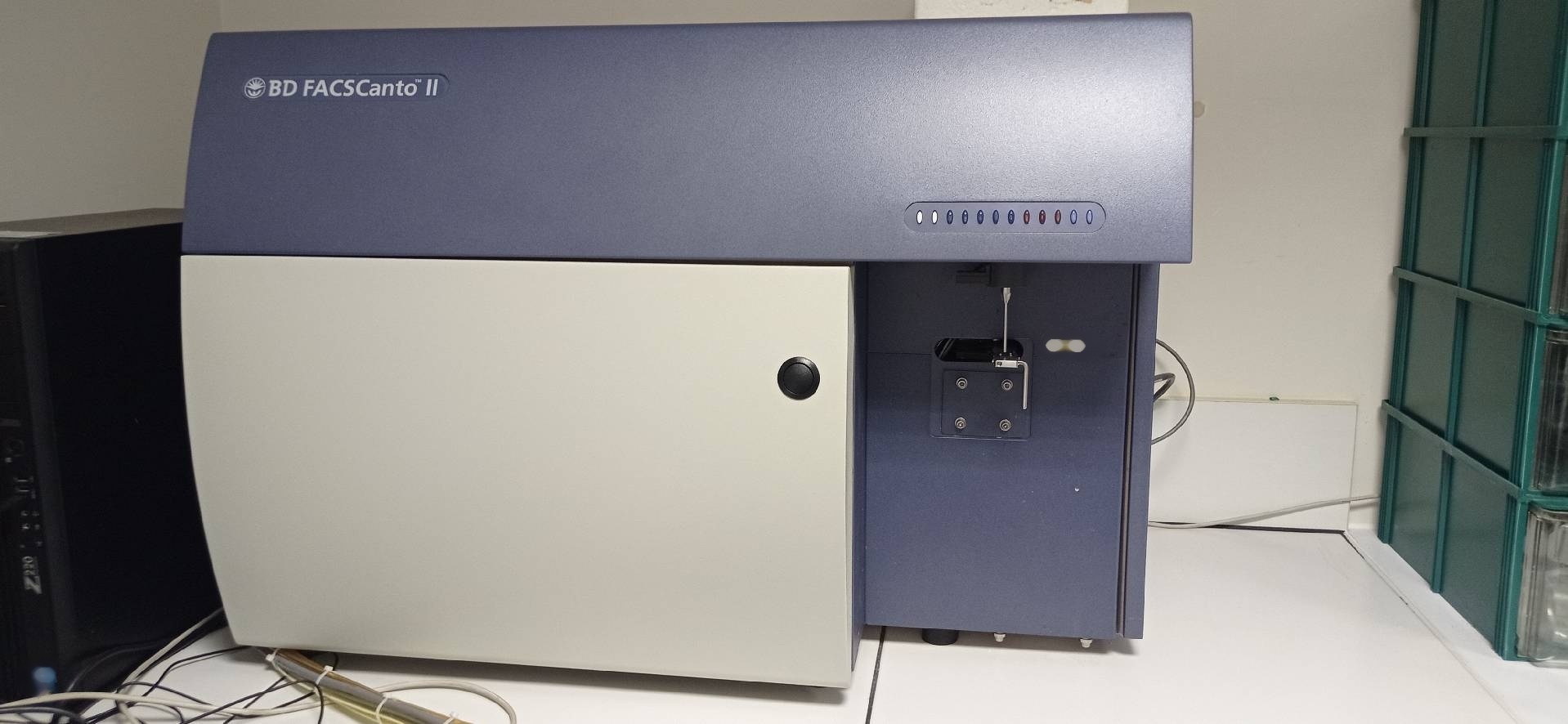 Foto Verwendet BD BIOSCIENCES FACSCanto II Zum Verkauf