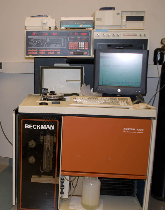 Photo Used BECKMAN COULTER 6300 For Sale