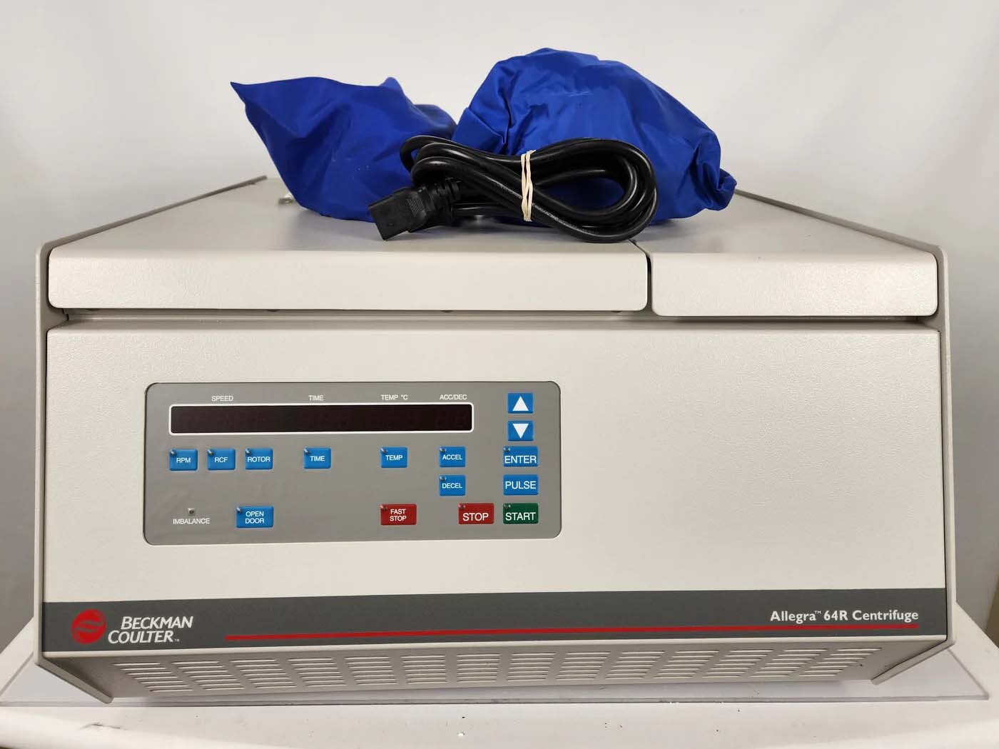 Photo Used BECKMAN COULTER Allegra 64R For Sale