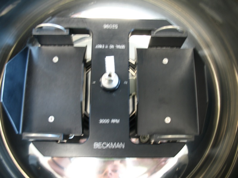 Photo Used BECKMAN COULTER Allegra X 22 For Sale
