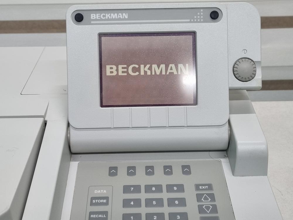 Photo Utilisé BECKMAN COULTER DU-530 À vendre