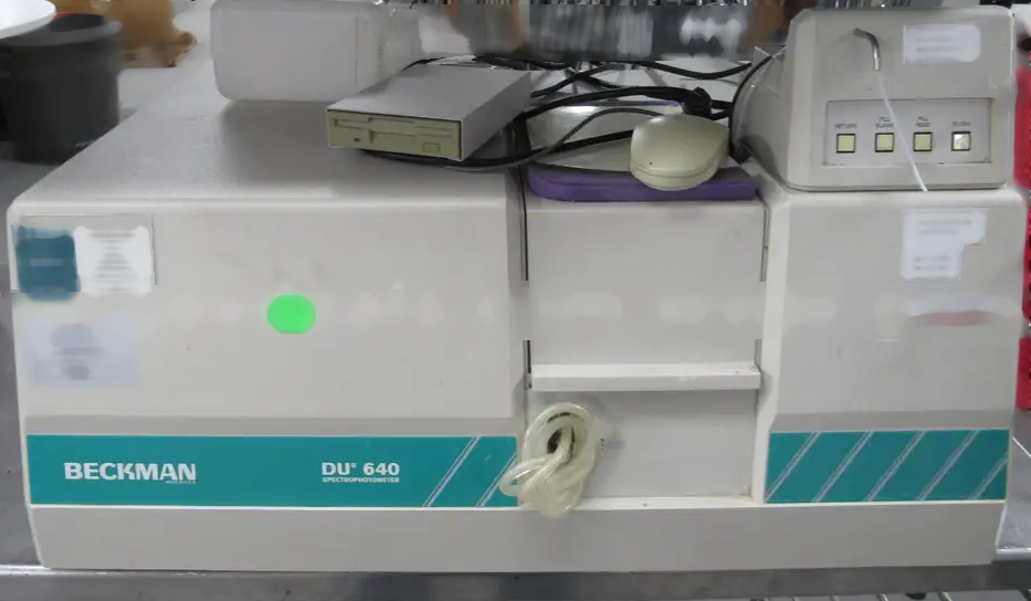 사진 사용됨 BECKMAN COULTER DU-640 판매용