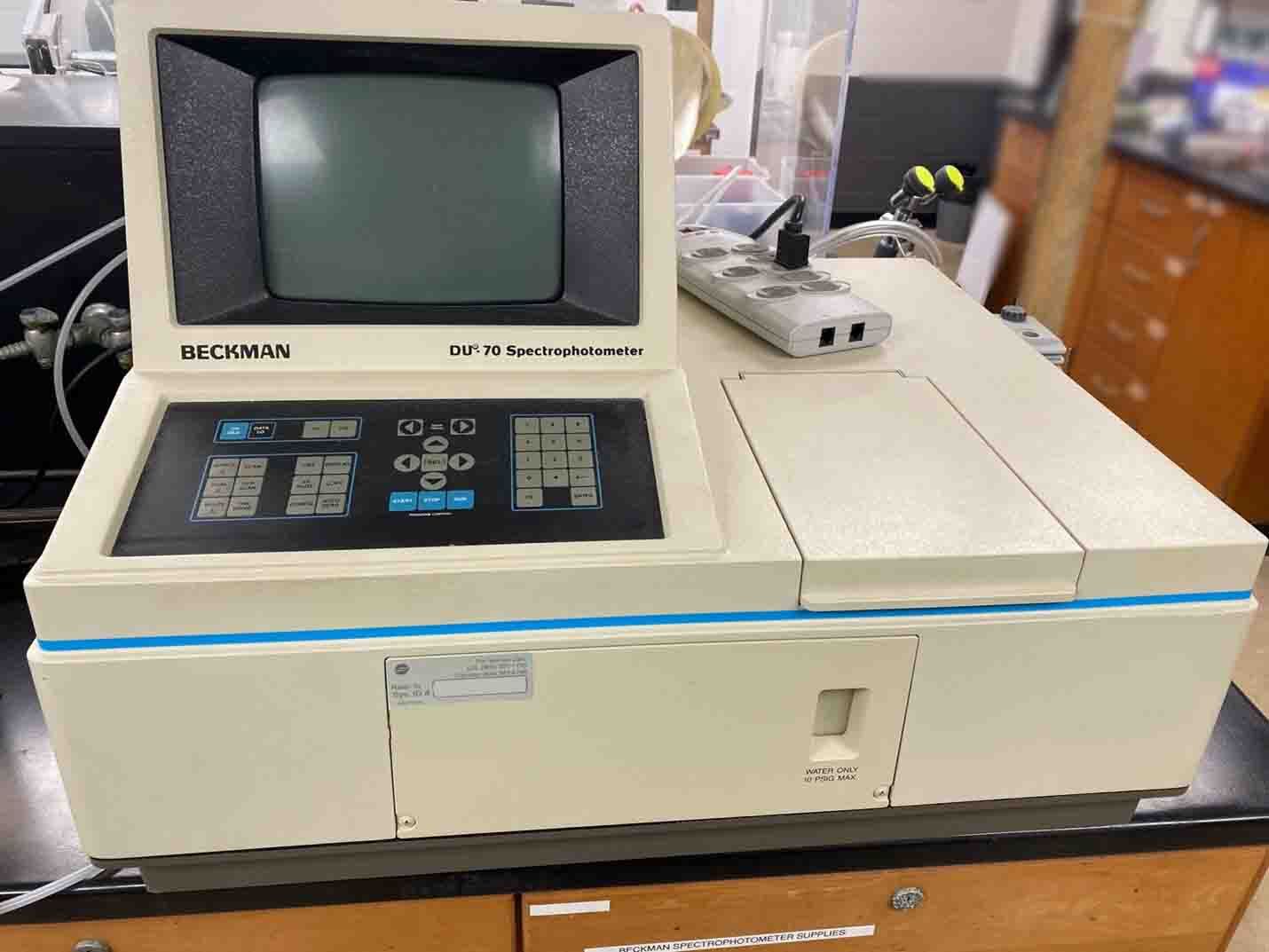 Photo Used BECKMAN COULTER DU-70 For Sale
