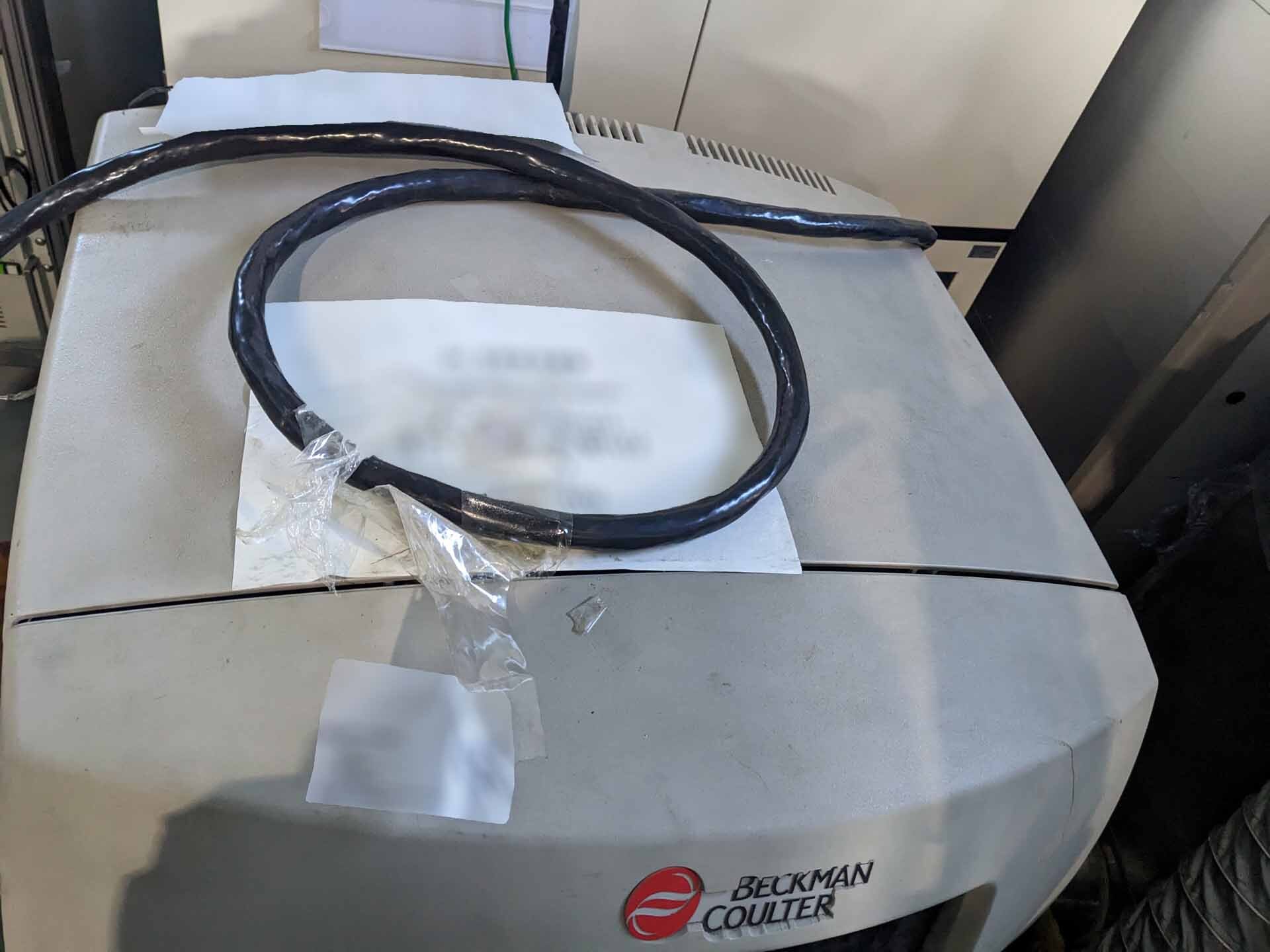 Photo Used BECKMAN COULTER Cytomics FC 500 For Sale