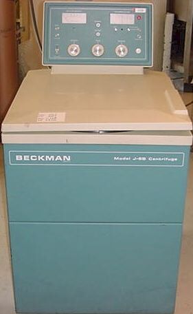Photo Used BECKMAN COULTER J6B For Sale