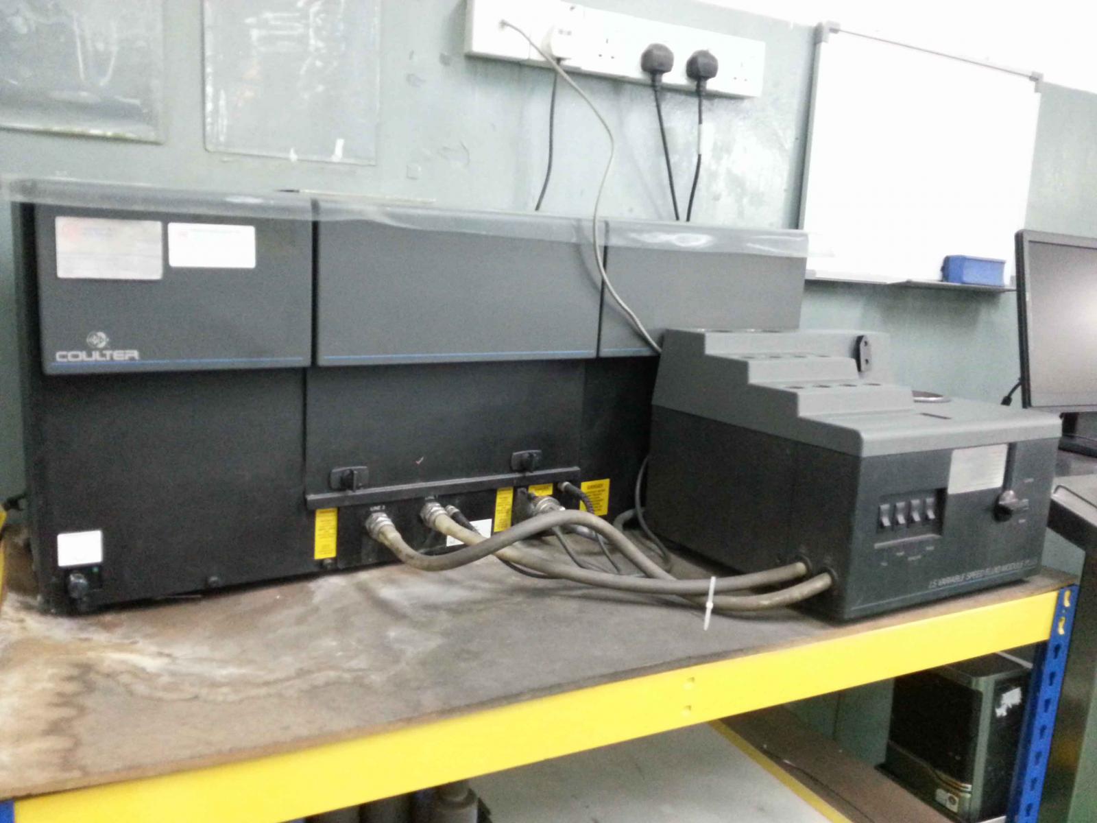 Photo Used BECKMAN COULTER LS 230 For Sale