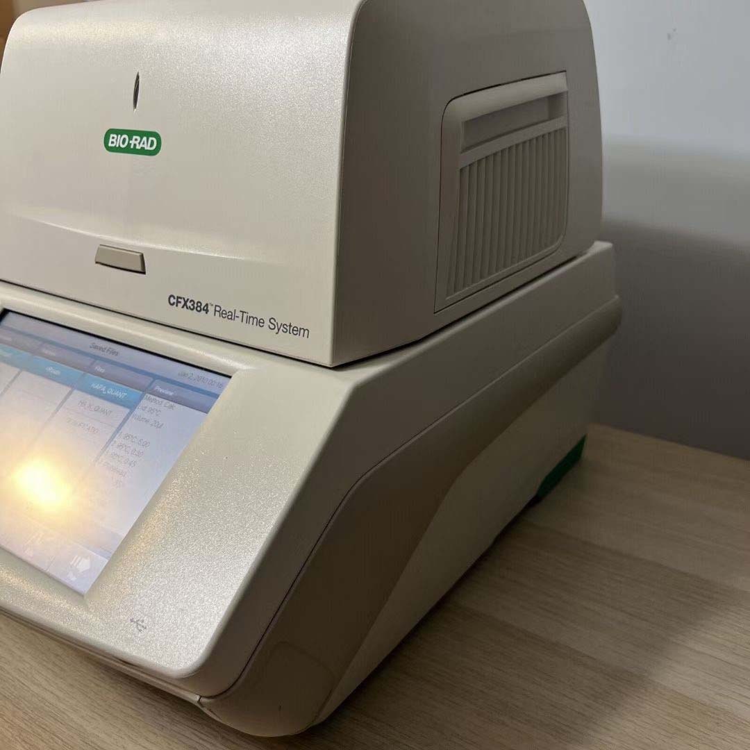 Photo Used BIO-RAD CFX384 For Sale