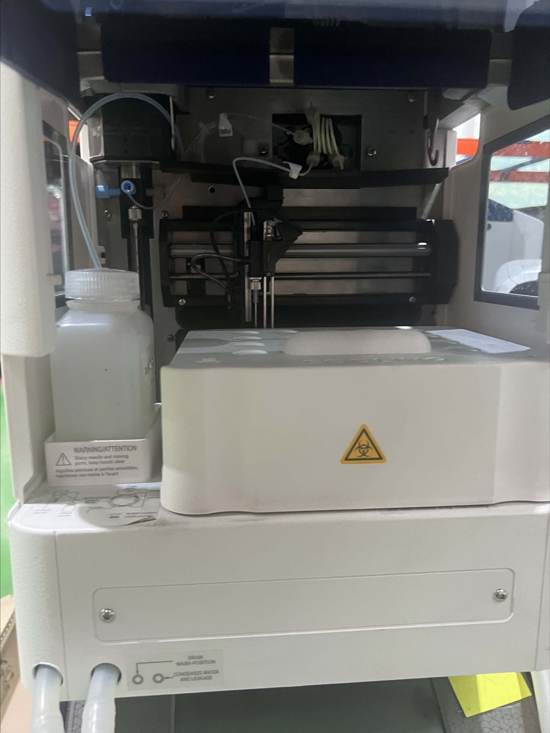 사진 사용됨 BIOCHROM 840 판매용