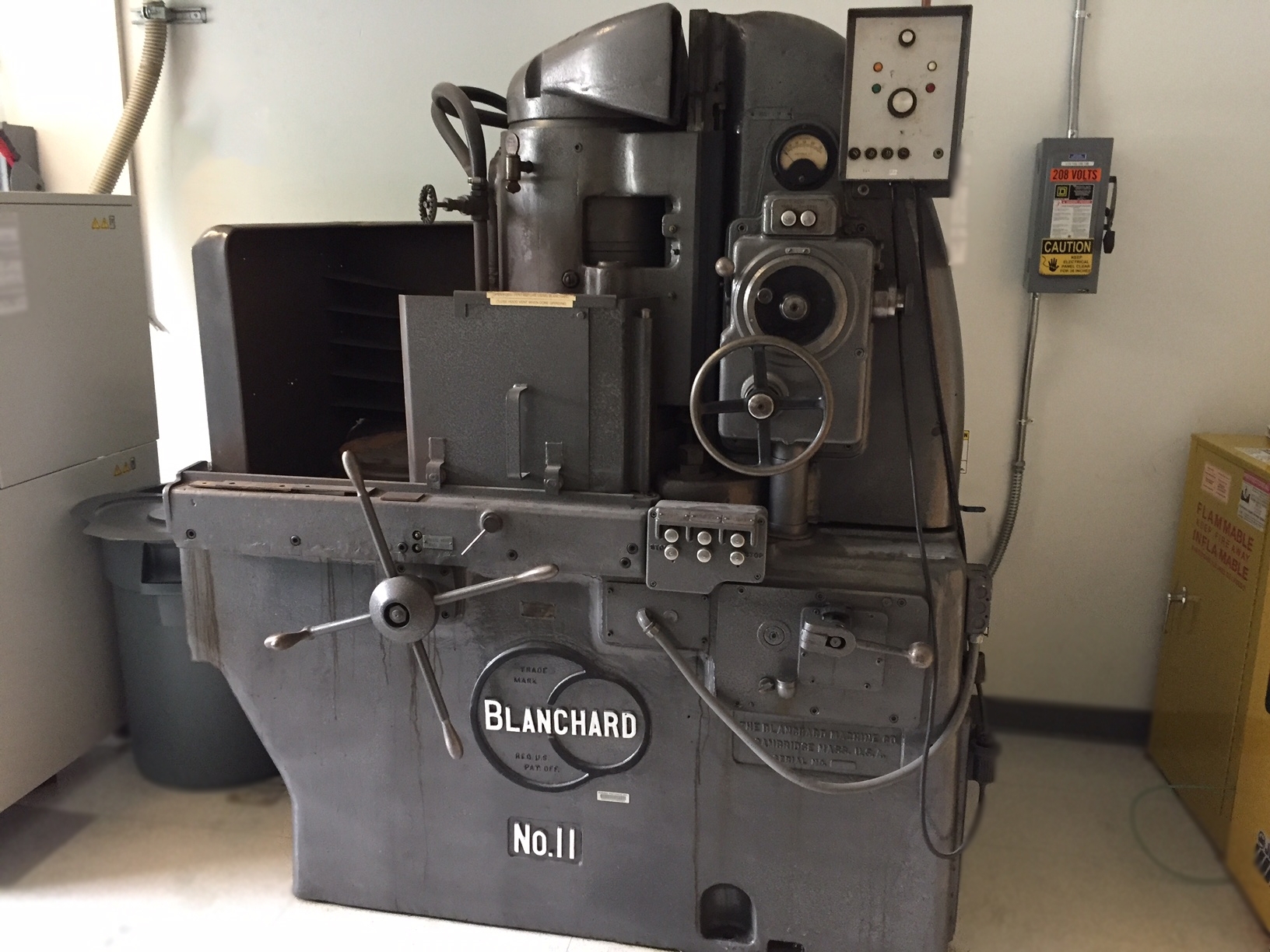 Photo Used BLANCHARD 11 For Sale