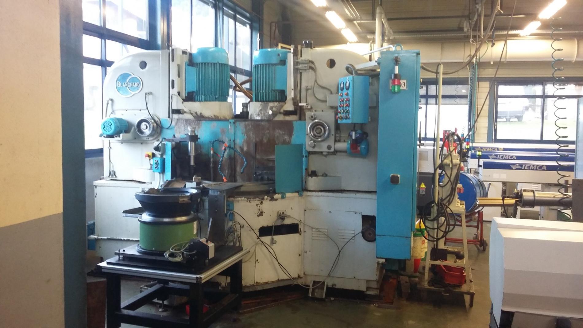 Foto Verwendet BLANCHARD Grinding Machine Zum Verkauf