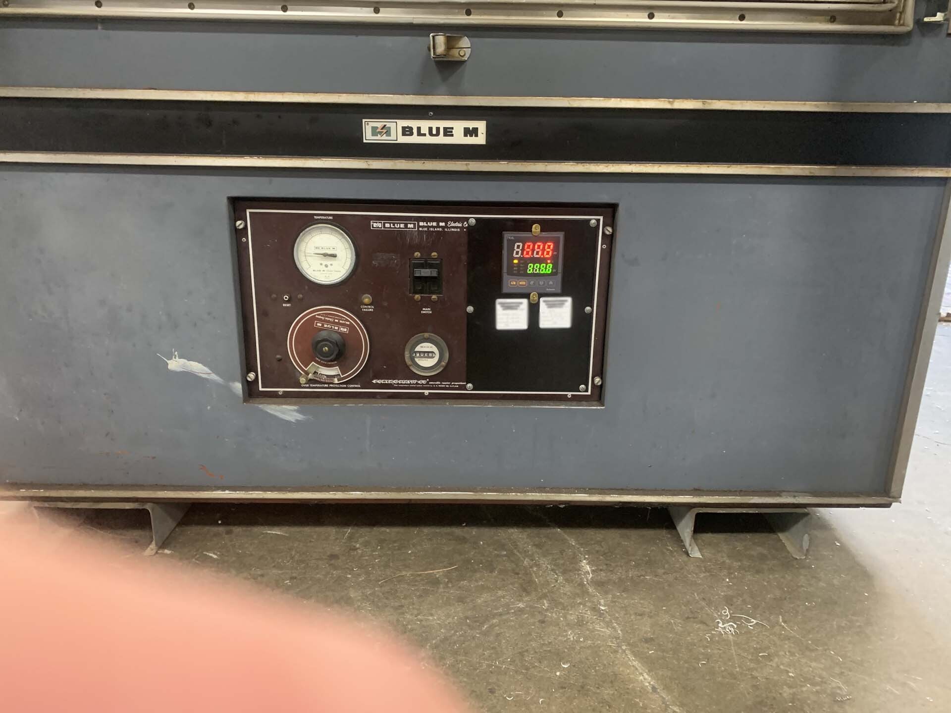 Photo Utilisé BLUE M POM-1403C-1X À vendre