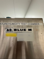 图为 已使用的 BLUE M Temperature / humidity test chamber 待售