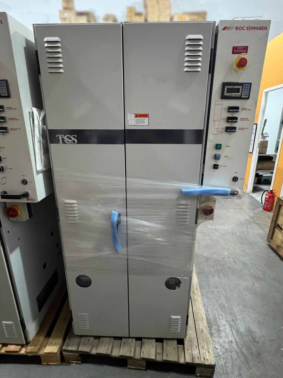 사진 사용됨 BOC EDWARDS TCS-E 판매용