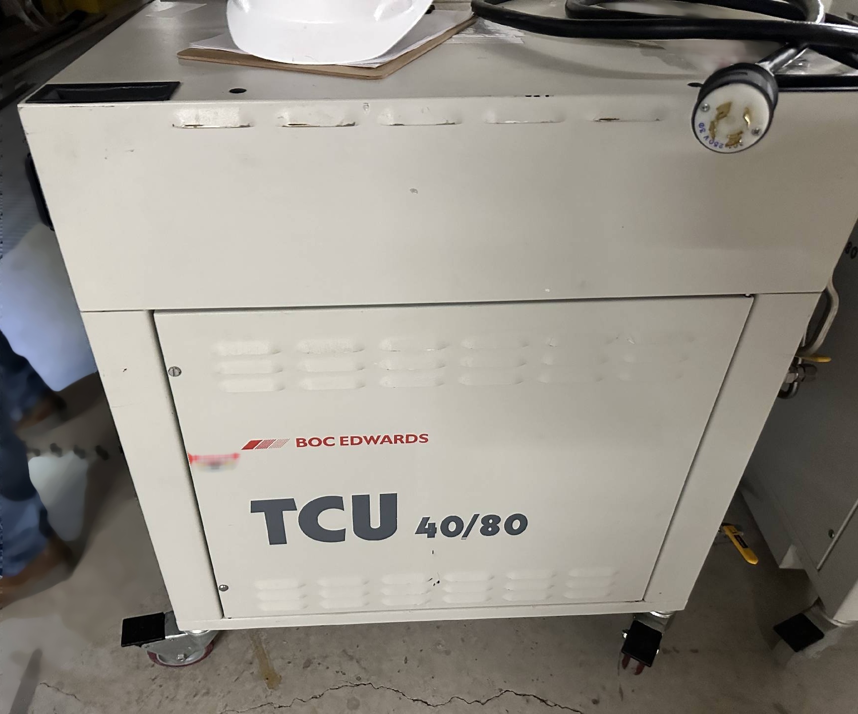 Foto Verwendet BOC EDWARDS TCU 40/80 Zum Verkauf