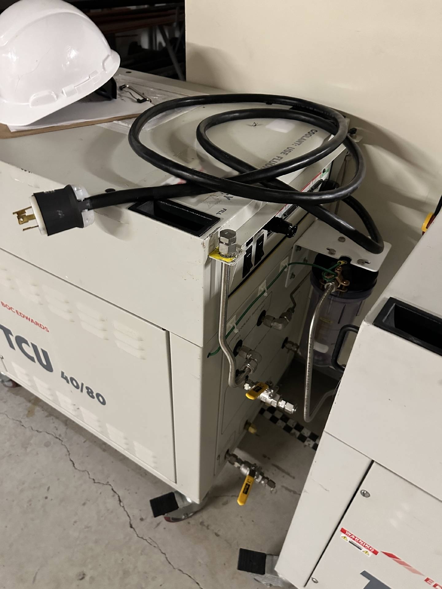 Foto Verwendet BOC EDWARDS TCU 40/80 Zum Verkauf