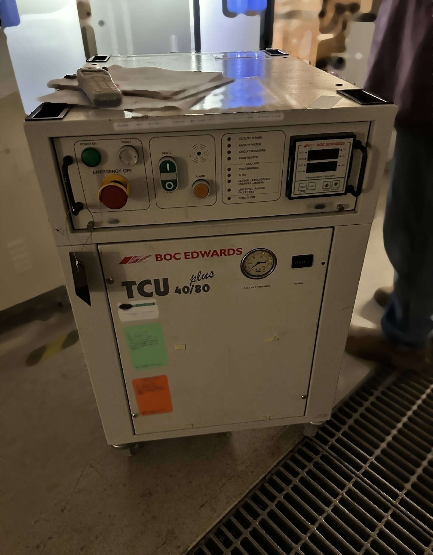 Foto Verwendet BOC EDWARDS TCU 40/80 Zum Verkauf