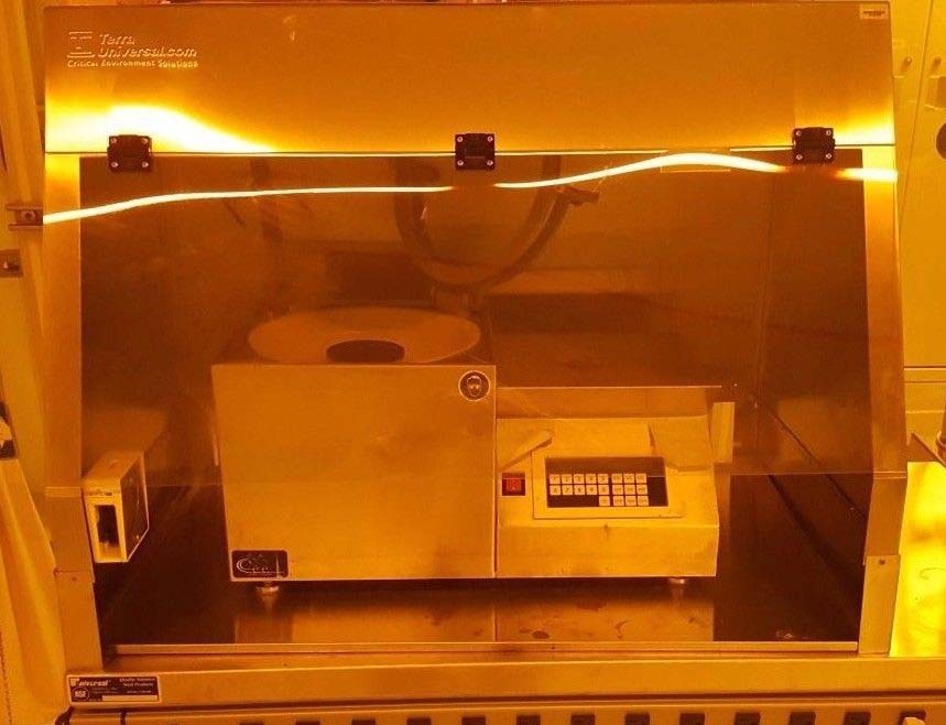 Photo Used BREWER SCIENCE CEE 100 For Sale