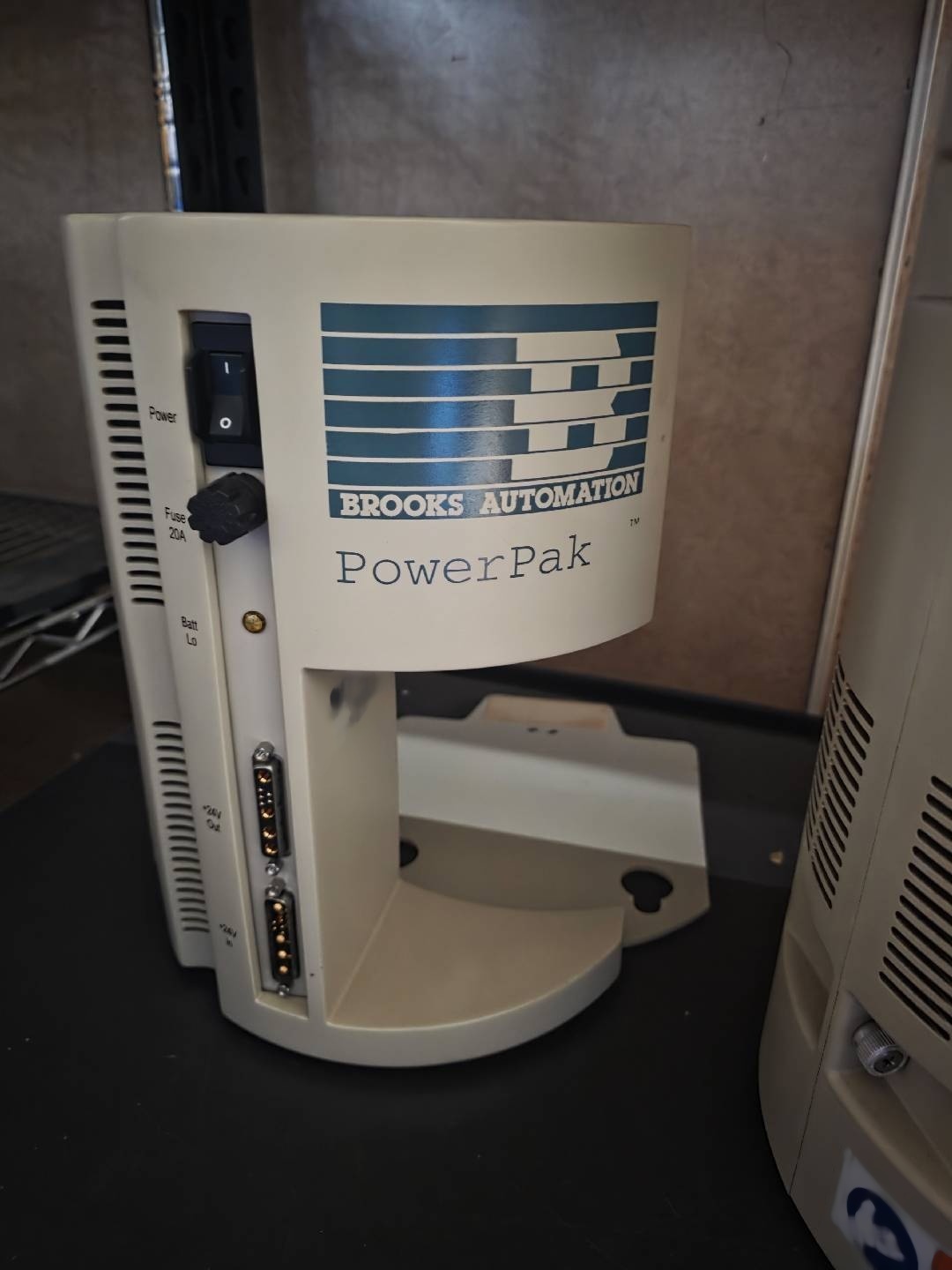Photo Used BROOKS AUTOMATION Magnatran 7 For Sale