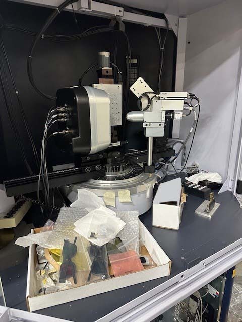 图为 已使用的 BRUKER-AXS AXS D8 Discover 待售