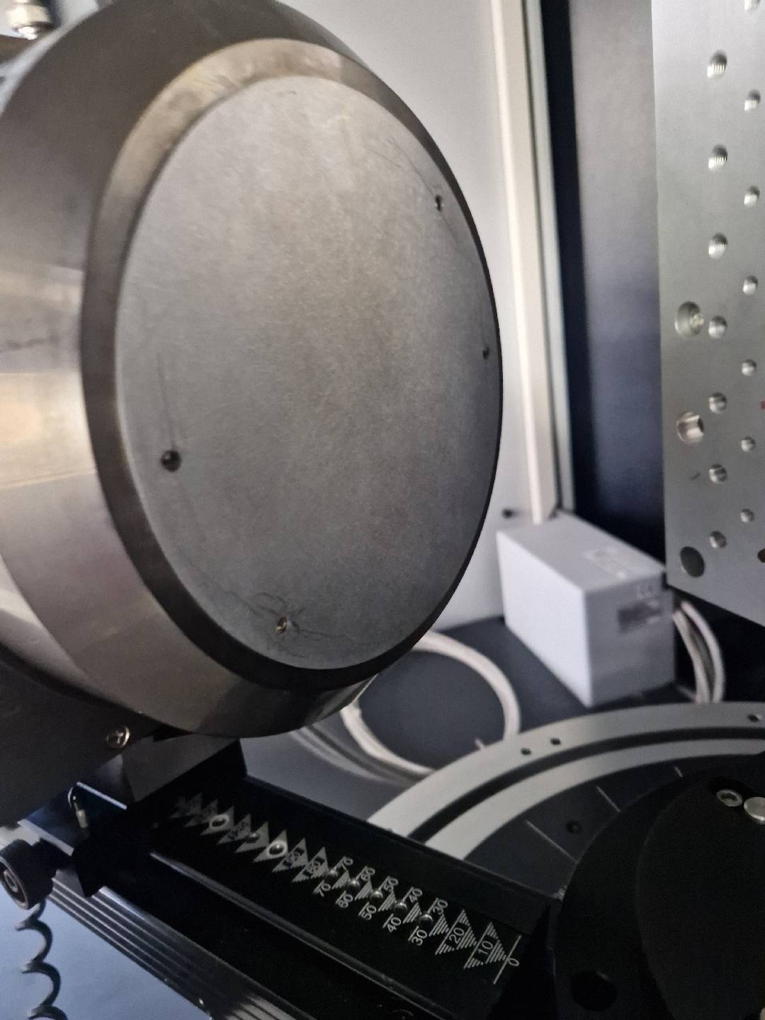 사진 사용됨 BRUKER-AXS AXS D8 Discover 판매용