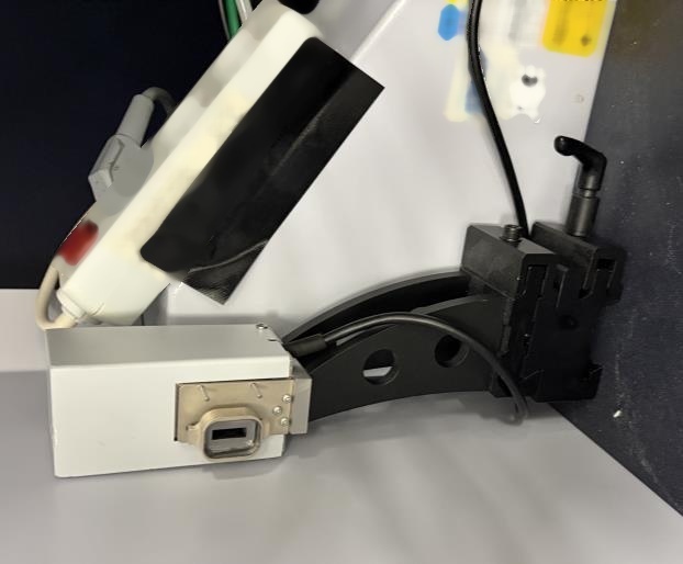 Photo Utilisé BRUKER-AXS AXS D8 Discover À vendre