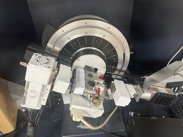 Photo Used BRUKER-AXS D8 For Sale