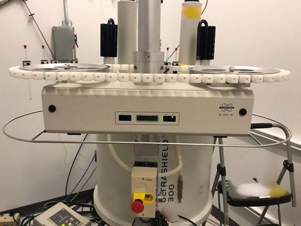 사진 사용됨 BRUKER Avance 300 판매용