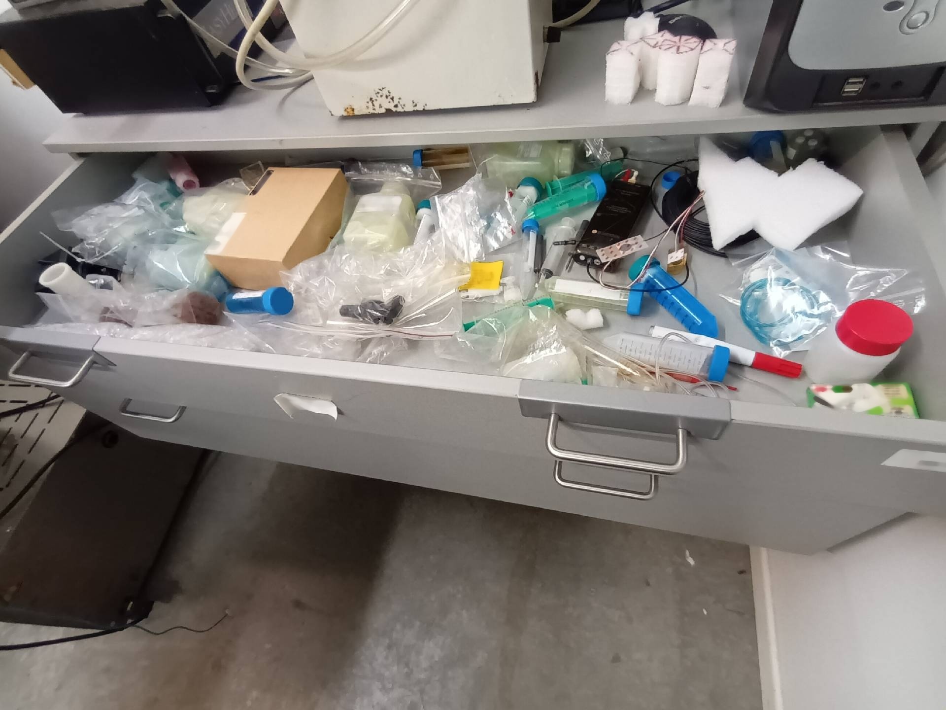 圖為 已使用的 BRUKER Pharmascan 7T 待售