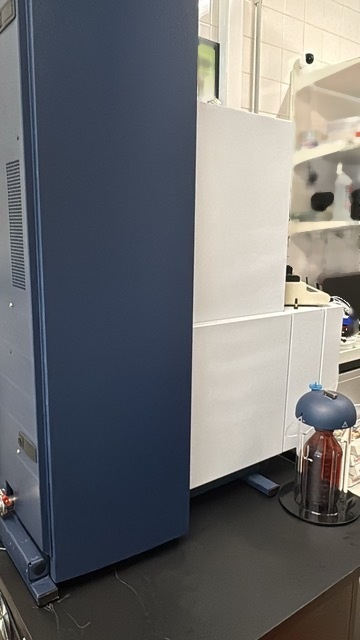 Photo Used BRUKER Impact HD For Sale
