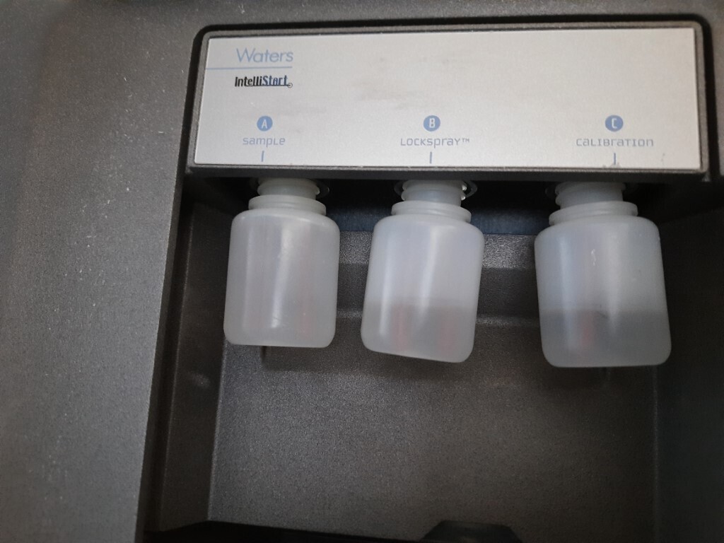 Photo Utilisé BRUKER-AXS Maxis impact À vendre